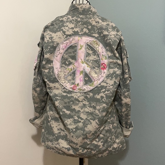 quebouti Jackets & Blazers - Military Chic Camo Jacket